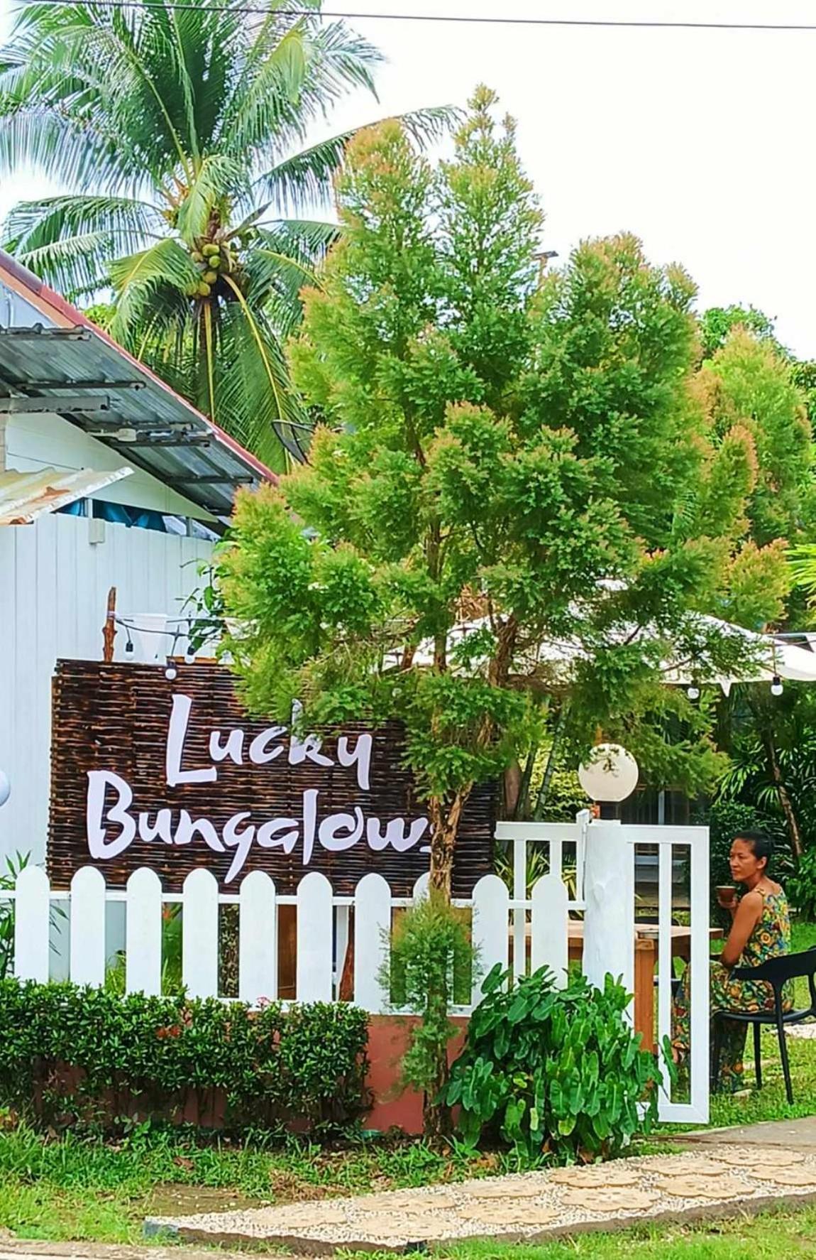 Lucky Bungalows Ko Mook Exterior foto